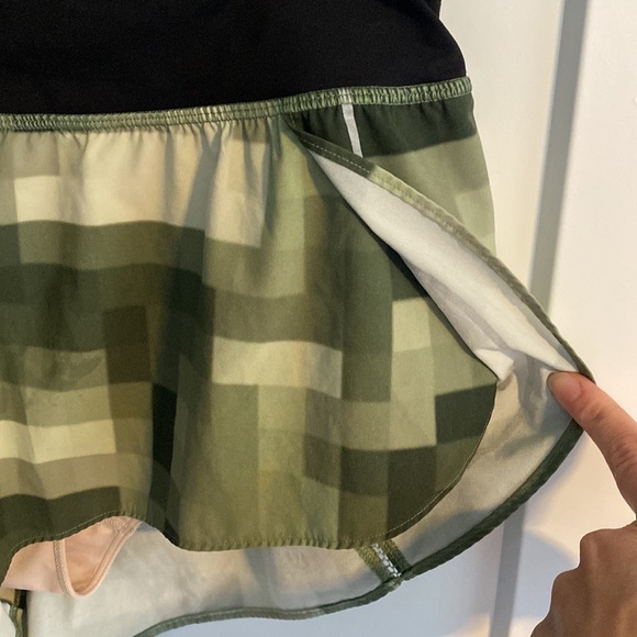 Lulu Split Second Speed Short Desert Olive Camo Black - Picture 9 of 16